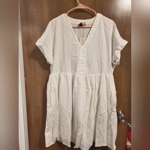 White Universal Threads Dress large NWT